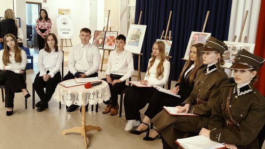 13 PUŁK PIECHOTY W REPORTAŻU UCZNIOWSKIM