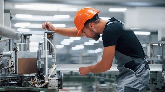 3 sytuacje, w których pracownik ma prawo odmówić pracy na produkcji!