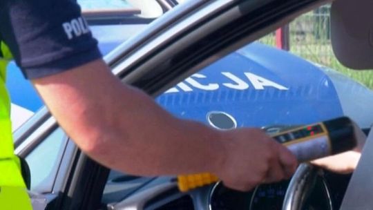 51-latek z ponad promilem alkoholu wsiadł za kierownicę