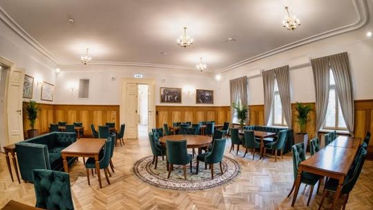 Atrakcyjny lokal do wynajęcia -kawiarnia/restauracja