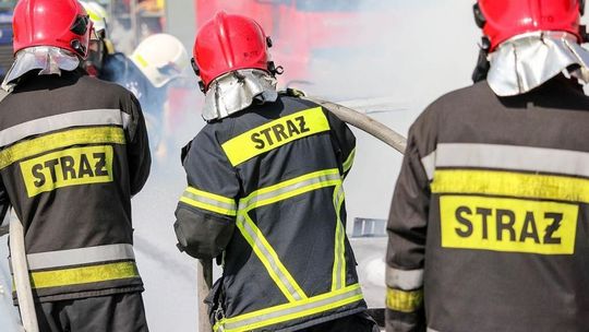 Babcia uwięziona na balkonie