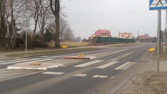 BEZ UPRAWNIEŃ NA PODWÓJNYM GAZIE
