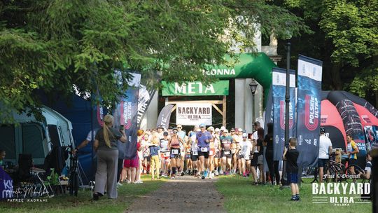 Bieg bez mety. 7. edycja Backyard Ultra w Jabłonnie