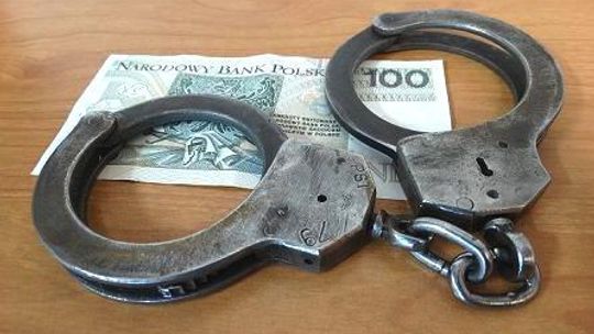 Chciał przekupić policjantów