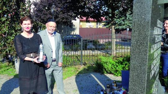 CZCILI PAMIĘĆ ŻYDÓW, ZAFRIRA IM DZIĘKOWAŁA