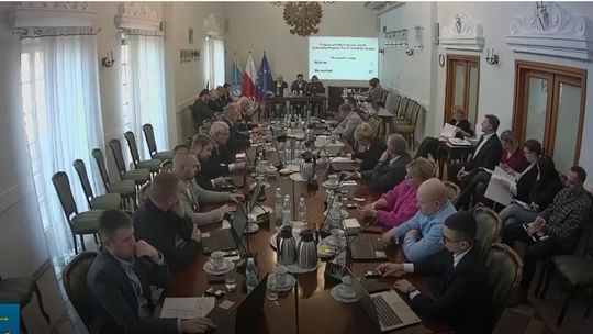Dług konieczny, ale czy bezpieczny?