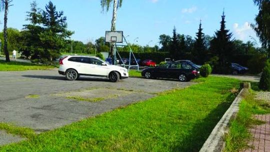 Do grania czy parkowania?