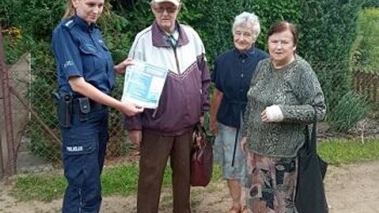 Dzielnicowi odwiedzili działkowiczów