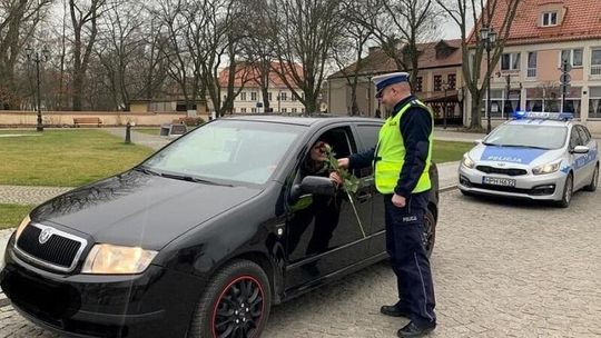 Dzień Kobiet z pułtuską drogówką
