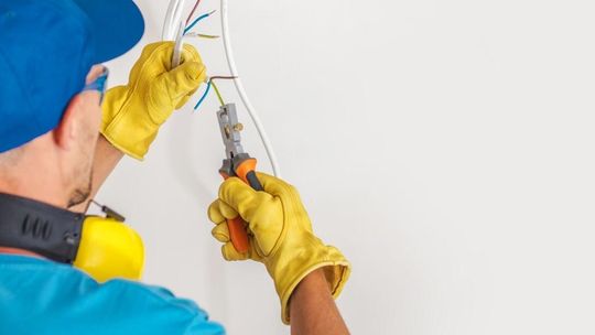Elektryka dla początkujących. Podstawy, które warto znać