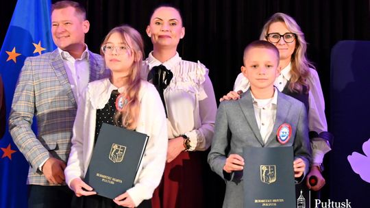 Gala Stypendialna. 149 uczniów z Gminy Pułtusk ze stypendiami Burmistrza