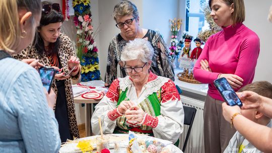 HALINA NA SPOTKANIU W NIEDZIELĘ PO KOŚCIELE