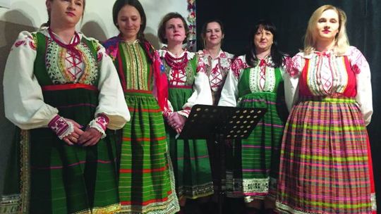 I PRZYSZLI ZAPUSTNICY