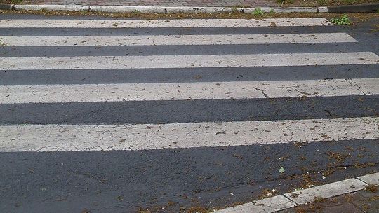 IGRANIE Z LOSEM