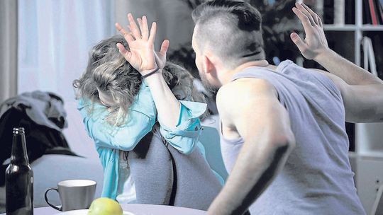 JABŁONNA. 37-latek znęcał się nad partnerką. Został aresztowany