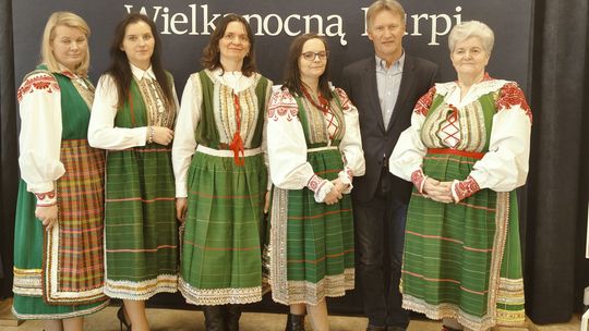 JAJA W CZWÓRCE, czyli PIELĘGNOWANIE TRADYCJI