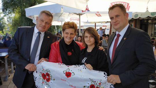 Jak zwykle niezawodni. Cepelia Komsta obdarowała niezwykłych gości