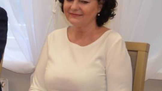 KTO CZYTA, ŻYJE WIELOKROTNIE