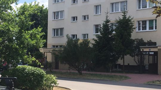 LEGIONOWO. Sensacyjne doniesienia ws. zwłok kobiety w mieszkaniu przy ul. Pałacowej