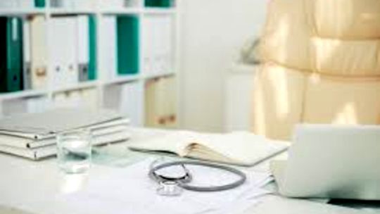 LEKARKA POD WPŁYWEM ALKOHOLU UDZIELAŁA POMOCY MEDYCZNEJ