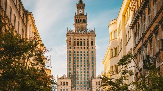 Lokalne portale informacyjne z Warszawy - gdzie szukać najnowszych wiadomości?
