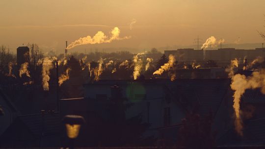 Mazowsze przyspiesza walkę ze SMOGIEM