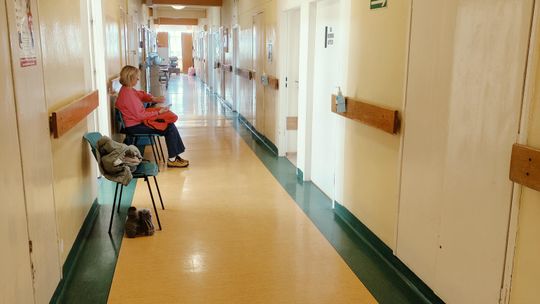 MIĘDZY STARYM A NOWYM SZPITALEM MAKOWSKIM