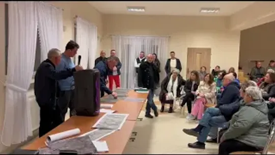 Mieszkańcy gminy Pokrzywnica przeciw planowanemu przebiegowi linii kolejowej