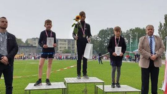 MIŁOSZ NA PODIUM