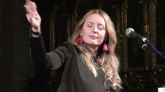 Monika Kuszyńska w bazylice