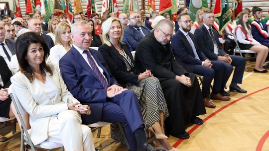 NA BAZIE PRZESZŁOŚCI BUDUJEMY TERAŹNIEJSZOŚĆ I PRZYSZŁOŚĆ