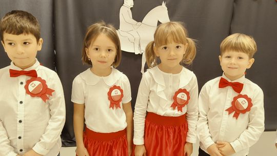 NASZA POLSKO, KOCHAMY CIĘ