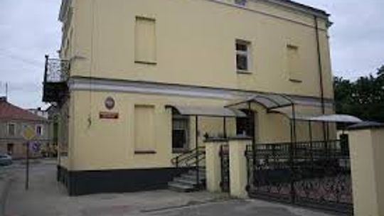 Nie zostawili suchej nici