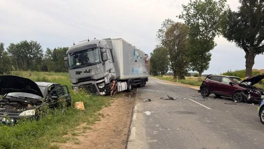Niebezpieczne zdarzenia na DK61 w miejscowości Strzyże - oficjalny komunikat policji