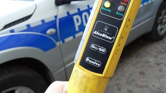 NIETRZEŹWY POWRÓT Z SYLWESTRA