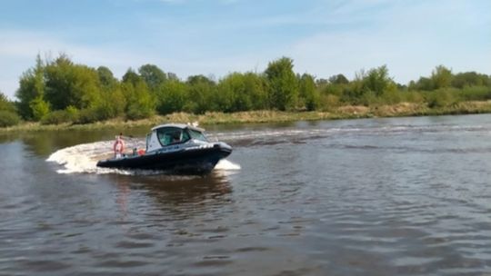 Nietrzeźwy sternik zatrzymany na Narwi