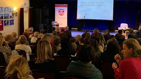 NOWY DWÓR. Konferencja Profilaktyki Zdrowia Psychicznego Dzieci i Młodzieży w Obecnej Rzeczywistości