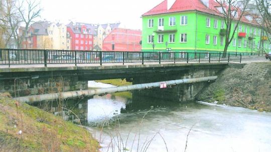 Odpowiadamy burmistrzowi w sprawie promocji mostu za 6 tysięcy