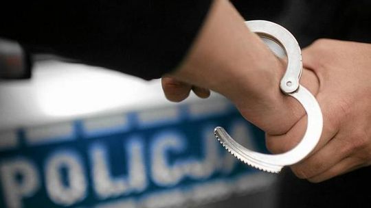 ODPOWIE ZA ZNIEWAŻENIE POLICJANTÓW
