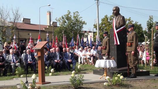 Odsłonięcie popiersia Wincentego Witosa w Pułtusku