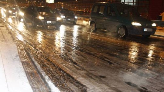 Ostrzeżenie meteorologiczne. Uwaga na drogach!