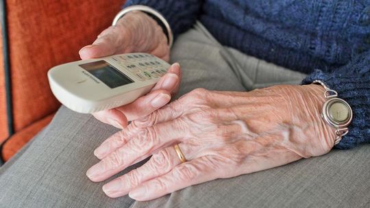 Oszustki okradły seniorkę