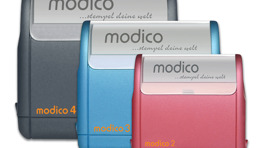 Pieczątki w Warszawie: poradnik wyboru i szybkiego zamówienia