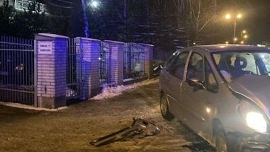 Pijany staranował ogrodzenie