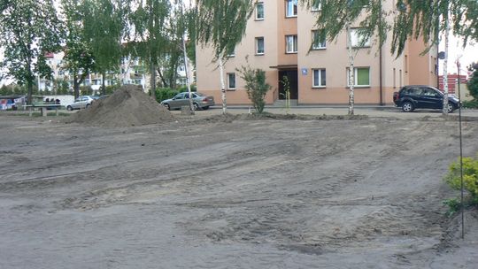 Plac zabaw już się buduje!