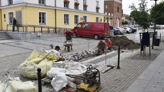 Podniesione przejścia na rynku
