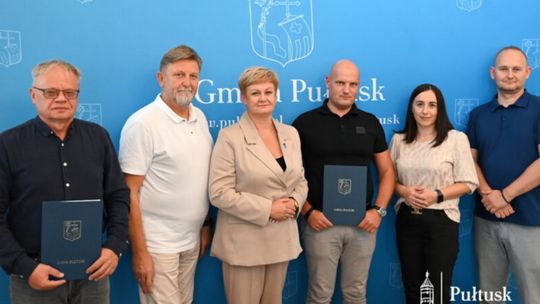 Podpisanie umowy na modernizację świetlicy wiejskiej w Głodowie