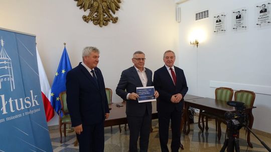 Pokrzywnica dostała na drogi