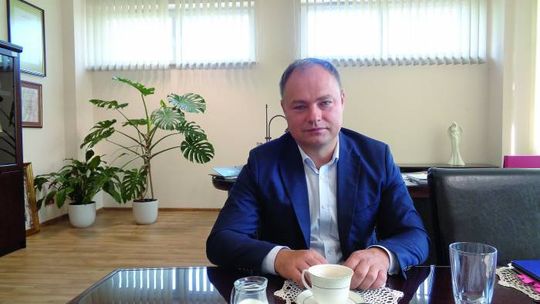 POLITYKĘ ODSUWAM NA BOK