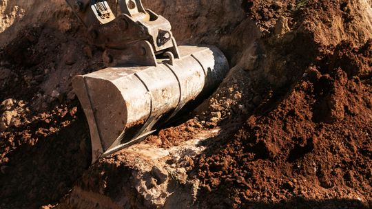 Poradnik: Jak wykonać profesjonalne wykopy ziemne w Warszawie i okolicy